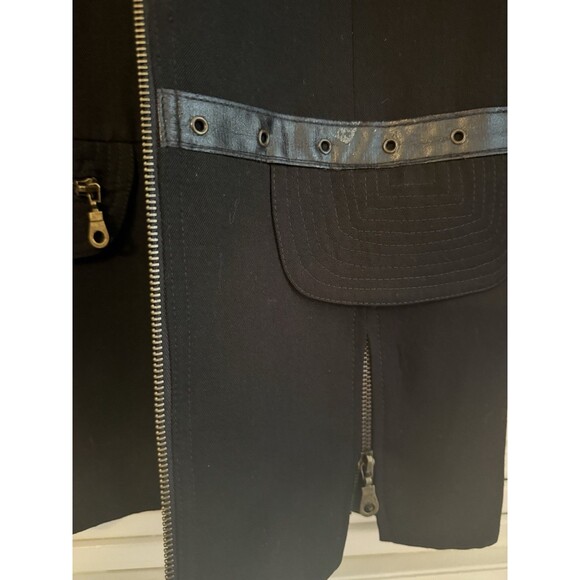 Town & Travel Black Wool Blend Coat w/Faux Leather Collar & Grommet Details VTG - Picture 12 of 13